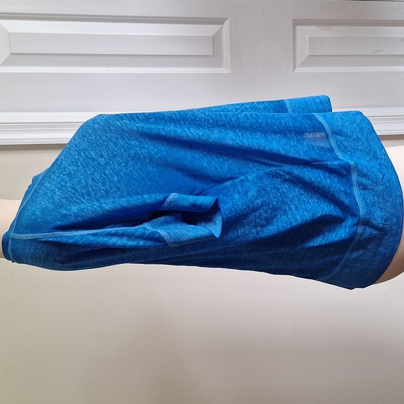 3/$20 Reebok Excersise 2-Top Bundle Size S/M - Picture 9 of 16